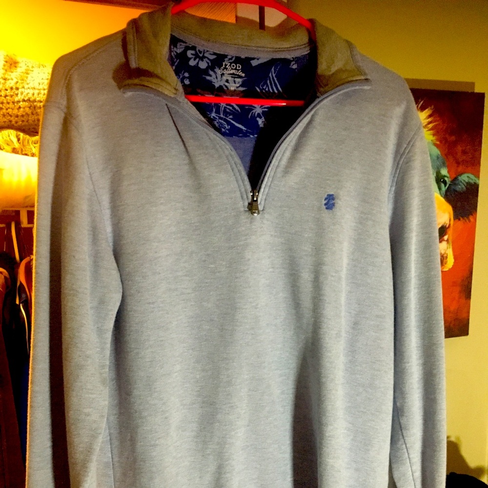 Izod pullover